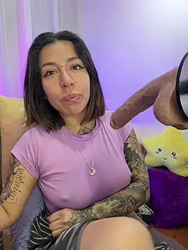 Chatroom XXX en direct de _antonella_dreamss