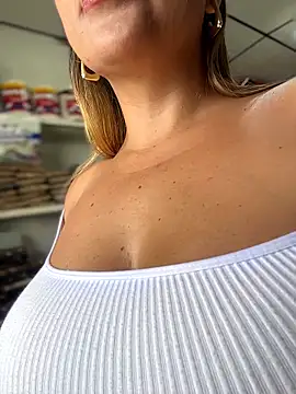 sammyqueenx21のライブXXXチャット