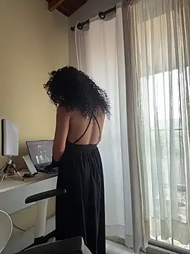 GabriSaenz Show in webcam