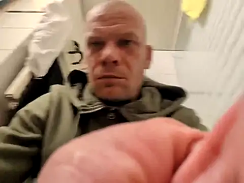 Chatroom XXX en direct de Kinky_Play1