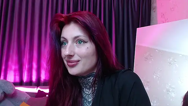 Živý XXX chat Nina_Blum_