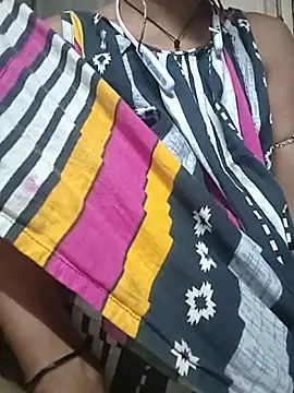 Sweet-runi Adlı Modelin Canlı XXX Sohbeti