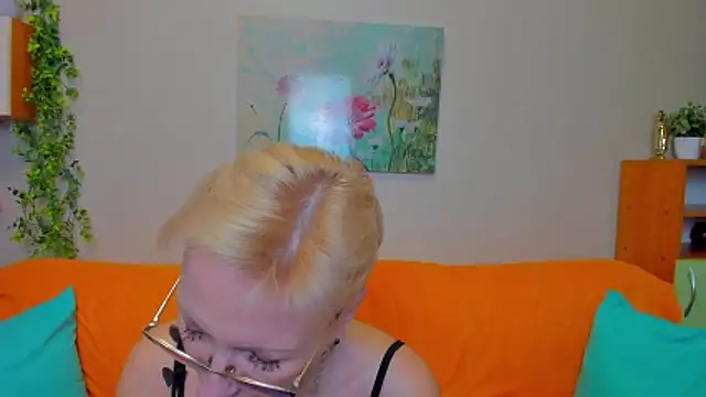 iamyourdream89: απευθείας συνομιλία ΧΧΧ