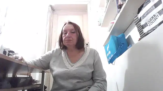 Chat +18 de AnnaLive570 ao vivo