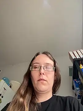 AsleepInEdenのライブXXXチャット