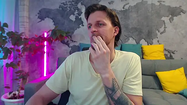 VikingChrisss Adlı Modelin Web Kamerası Şovu