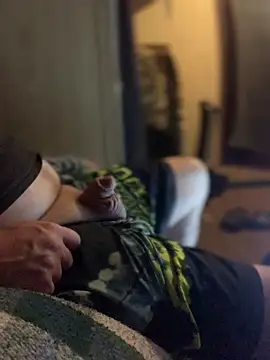 Ldnick69's Live XXX Chat