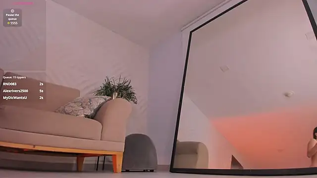 Czat XXX na żywo – RoxanneHill_