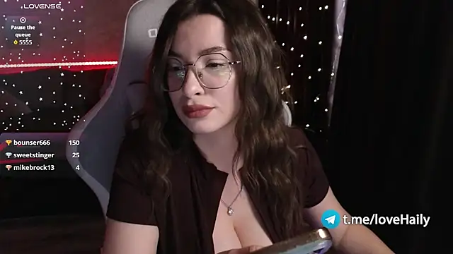 EuphoriaHaily Adlı Modelin Canlı XXX Sohbeti