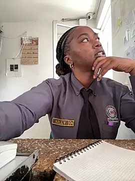 CiaraEbony Adlı Modelin Canlı XXX Sohbeti