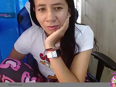 Danielagomez33 – Live XXX-chat