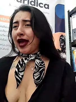 XXX chat uživo modela _Sarah-Office1