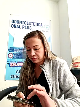 Madisson-04_ Adlı Modelin Canlı XXX Sohbeti