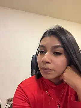 AlyssaRay Adlı Modelin Canlı XXX Sohbeti