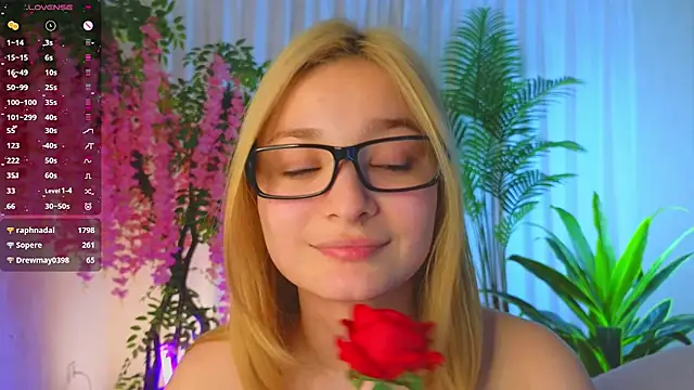 BarbaraGreen Adlı Modelin Canlı XXX Sohbeti