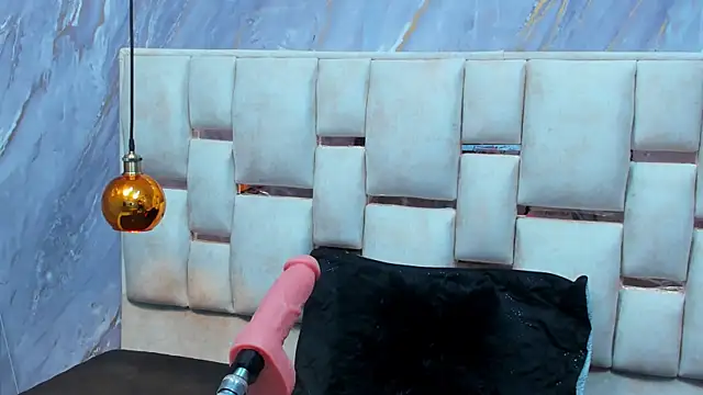 Milf_Drip Adlı Modelin Canlı XXX Sohbeti