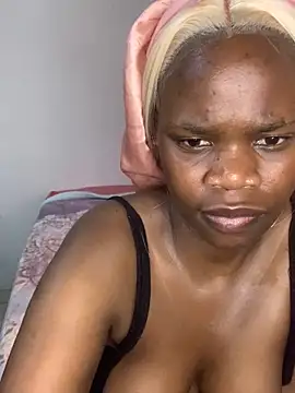 coco0002 Adlı Modelin Canlı XXX Sohbeti