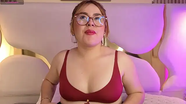 Renata_Jones1 Adlı Modelin Canlı XXX Sohbeti