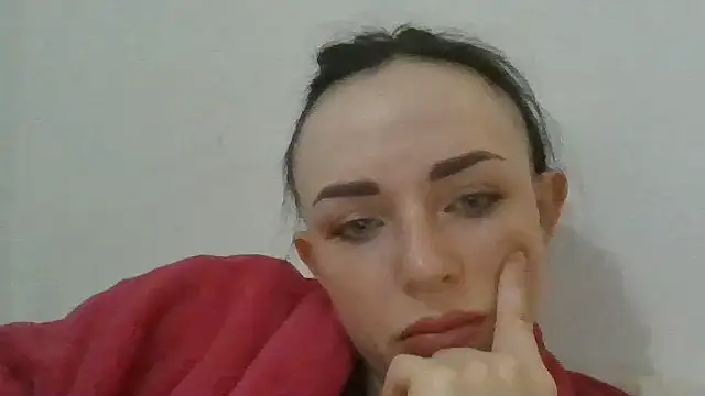 Trinsy_Love Adlı Modelin Canlı XXX Sohbeti