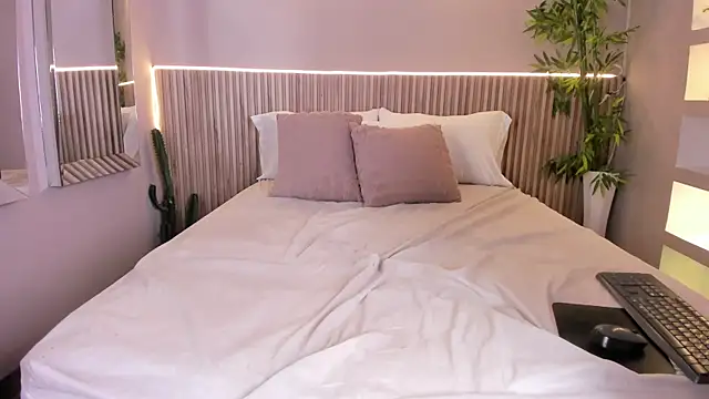 CloeHarp Chat XXX live