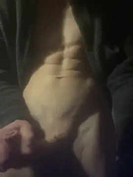 cazzone912025 Webcam show