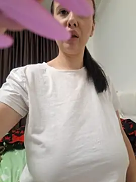 Chat XXX en directo de MavisReeve