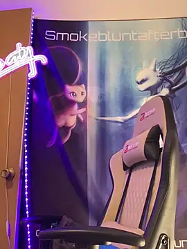 Pokazy przed kamerką – Smokebluntafterblunt