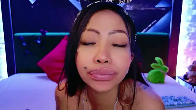 Chat +18 de ElyaQuinn ao vivo