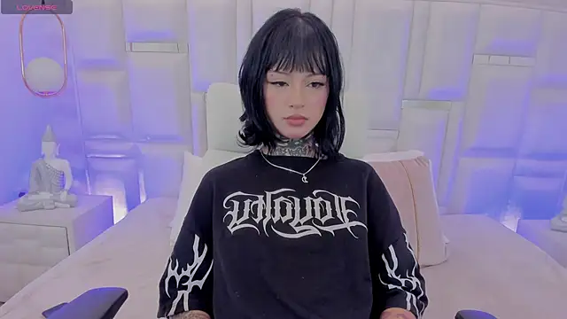 Živý XXX chat doll__bella