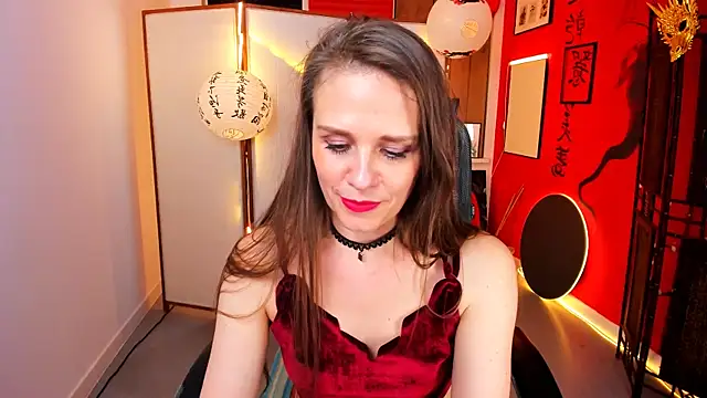 دردشة EmiliaBedy الجنسية المباشرة