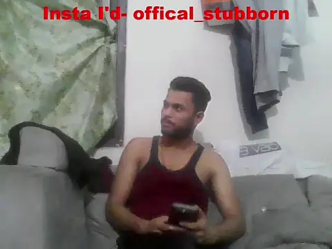 Stubborndesiboy webkamerás műsora