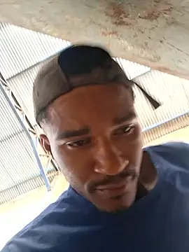 Pokazy przed kamerką – roariel