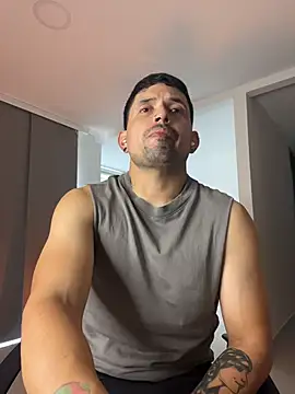 TroyeSavage Show Webcam