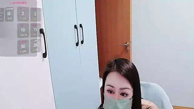 XIANGXIANG-EE Chat XXX in diretta