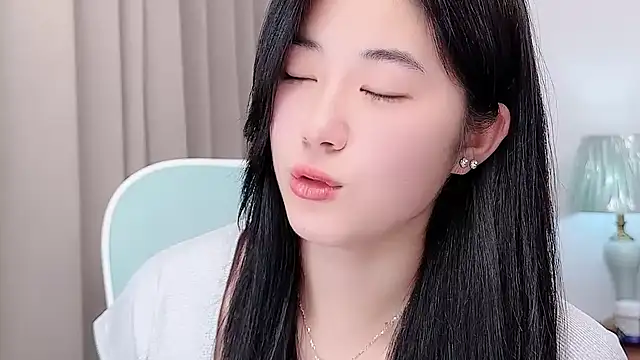 Nicole20266のライブXXXチャット