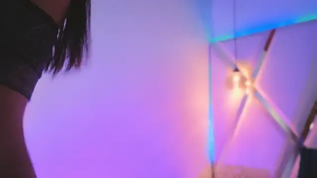 MeelFox Adlı Modelin Web Kamerası Şovu