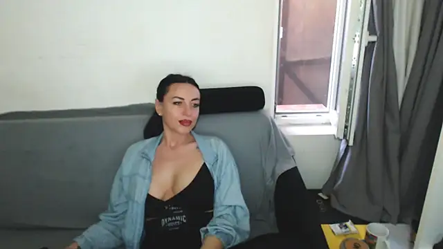 CloveLove's Live XXX Chat