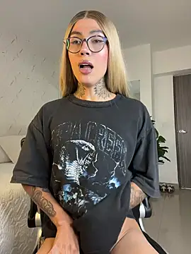 miss_tatiana_ 网络视讯表演