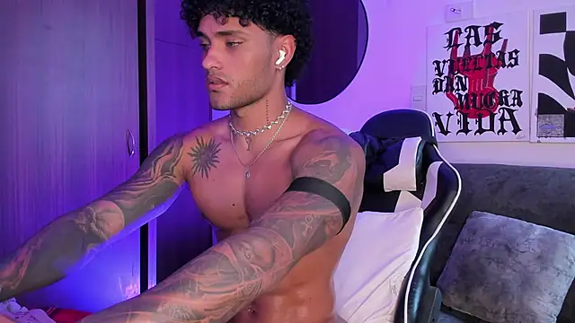 Alessandro_Vanni ওয়েবক্যাম শো