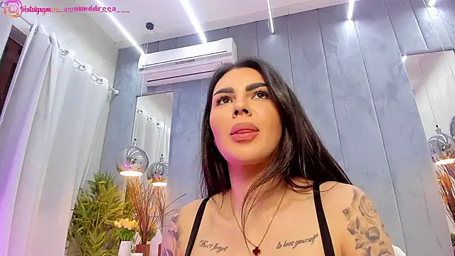 perfectt33n Adlı Modelin Canlı XXX Sohbeti