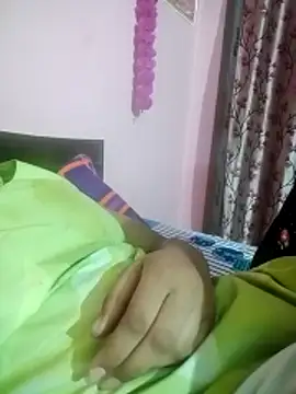 Mynidhiji's Webcam Show