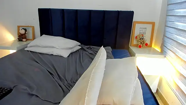 melanie_roux__ Chat XXX live