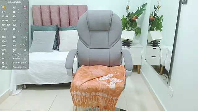 sophia_hadidn Live XXX chat