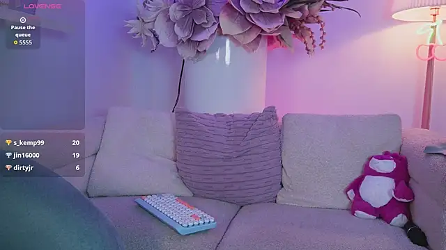 Mia_patrick1 Adlı Modelin Canlı XXX Sohbeti