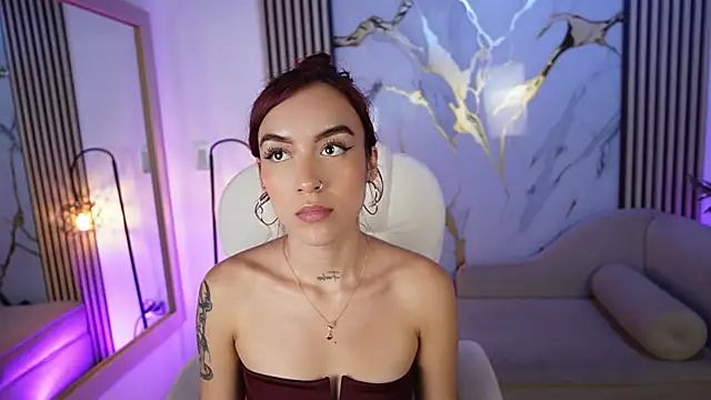 TessaaFoxのライブXXXチャット