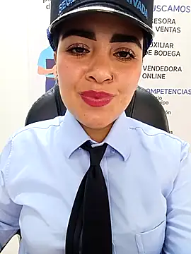 MAYE__13 Chat XXX in diretta