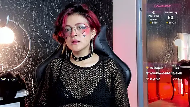 YuuMiko Chat XXX in diretta