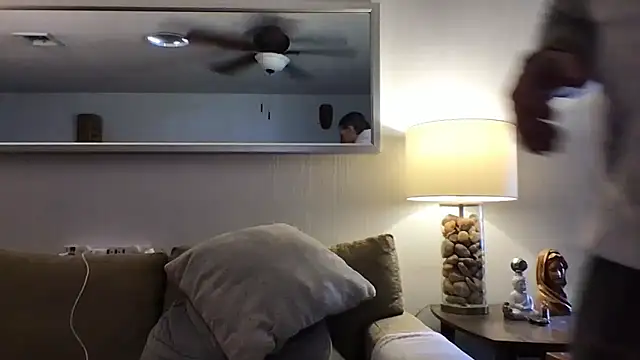 دردشة 9VOLTT الجنسية المباشرة