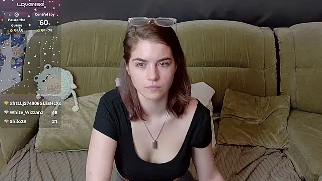 Chat +18 de ElzaBlis ao vivo