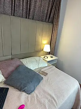 Chat +18 de alana_gv ao vivo